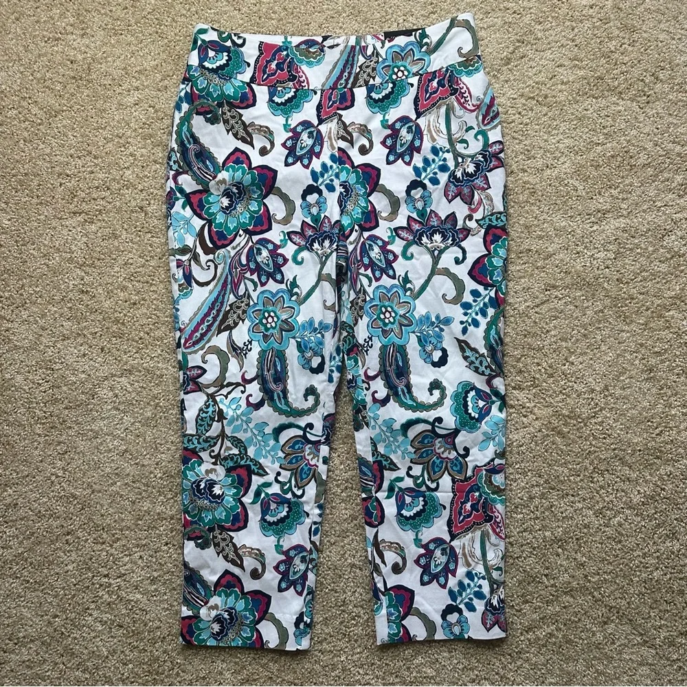 Chico’s So Slimming Brigitte Crop Pants Size 2 (US 12) Floral Stretch - Picture 1 of 8